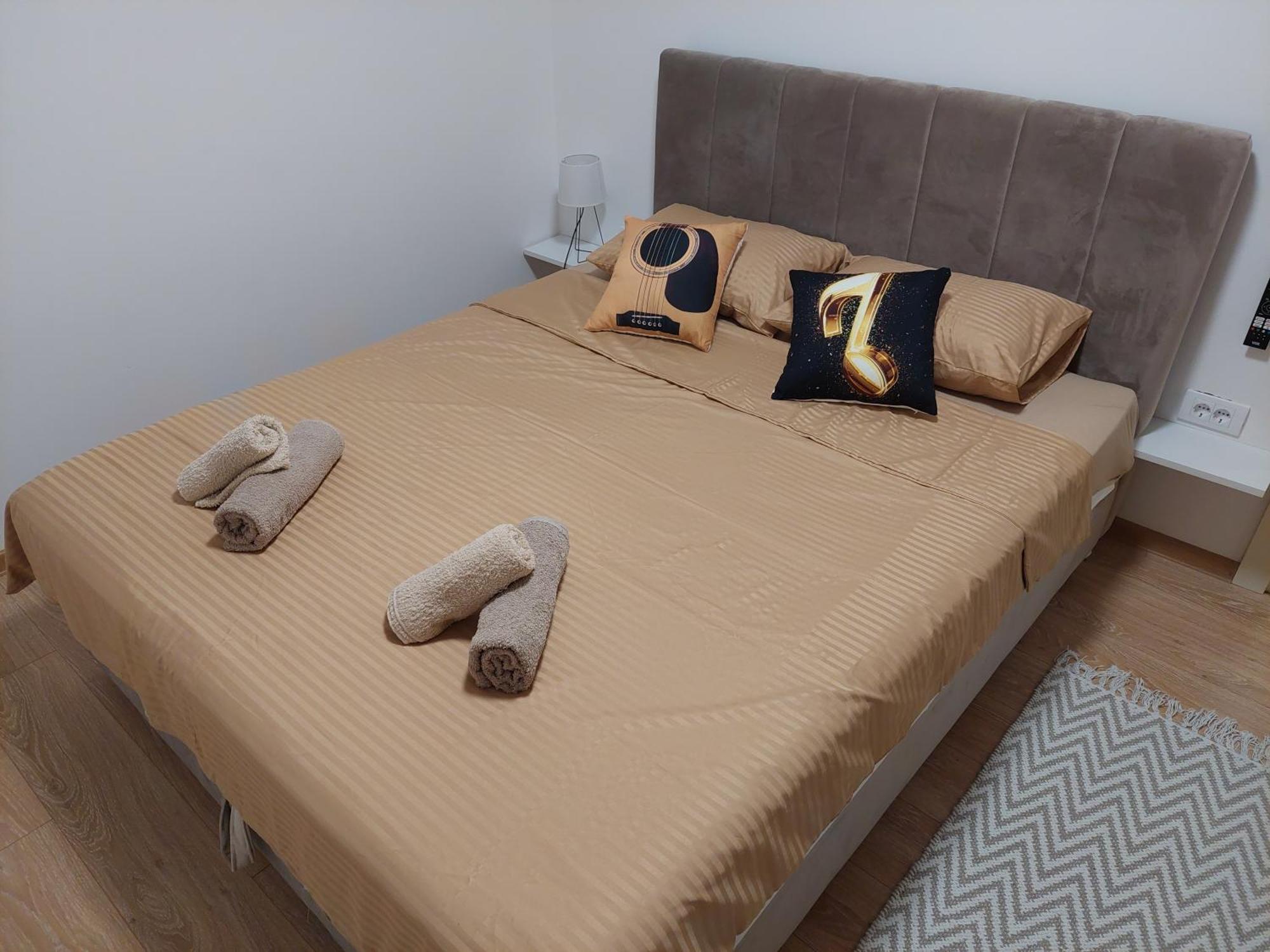 Apartman Muzika ヤゴディナ エクステリア 写真