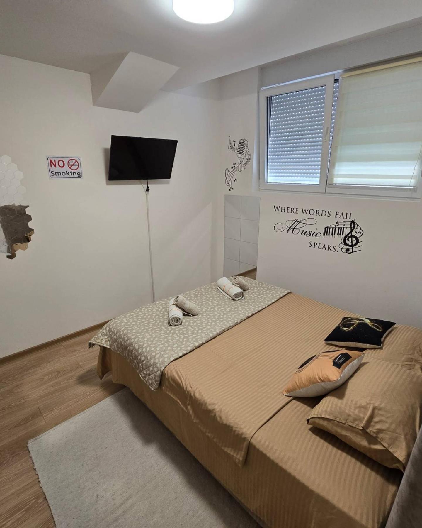 Apartman Muzika ヤゴディナ エクステリア 写真